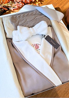 Cozy Mom's Day Gift Set